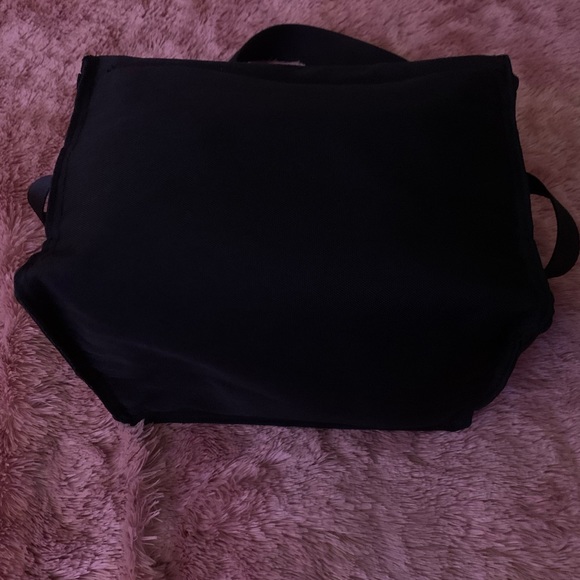 🚫SOLD🚫PINK BLK W/Reflective Logo Lunch Box - Picture 3 of 3